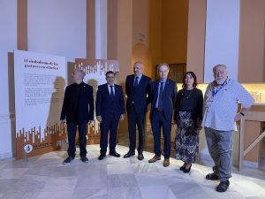 Ayuntamiento de Sevilla acoge la muestra 'Praesepium, el sueño de san Francisco' en el marco del Congreso de Belenistas