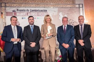 La periodista Susana Griso recibe en Gerena (Sevilla) el Premio de Comunicación 'Manuel Alonso Vicedo'