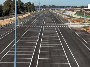 Nuevo aparcamiento con 1.204 plazas inaugurado en Dos Hermanas (Sevilla) cerca del palacio de exposiciones y congresos