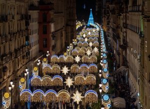 Sevilla inaugura su alumbrado navideño este sábado con un homenaje a Mecano y música de la banda de los Gitanos.