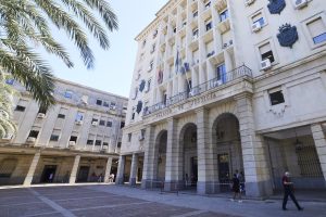 Solicitan prisión para un hombre acusado de hostigar, insultar y intimidar a otro en Santiponce (Sevilla) por su orientación sexual.